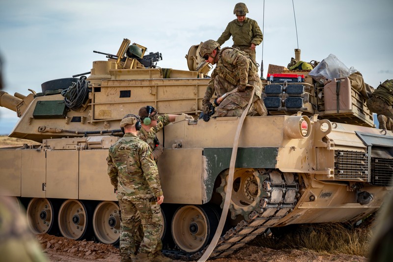 Ukraine lan dau tien su dung xe tang M1A1 Abrams tren chien truong-Hinh-12