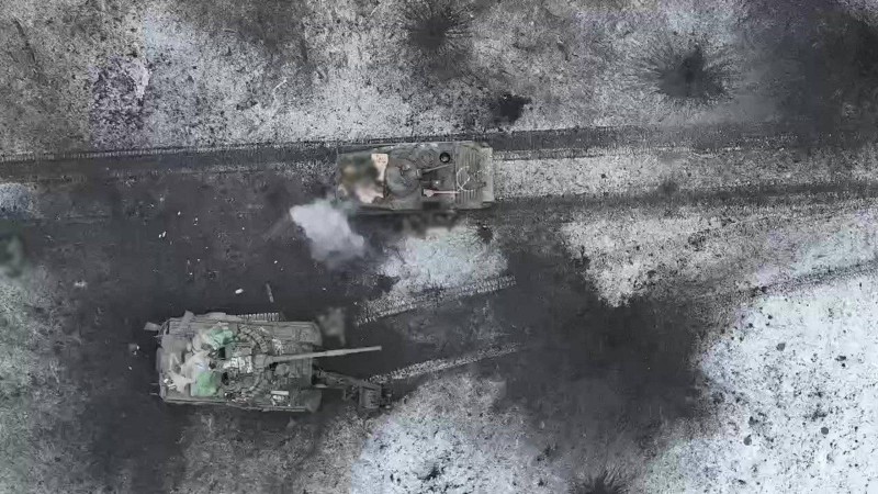 Ukraine lan dau tien su dung xe tang M1A1 Abrams tren chien truong-Hinh-4
