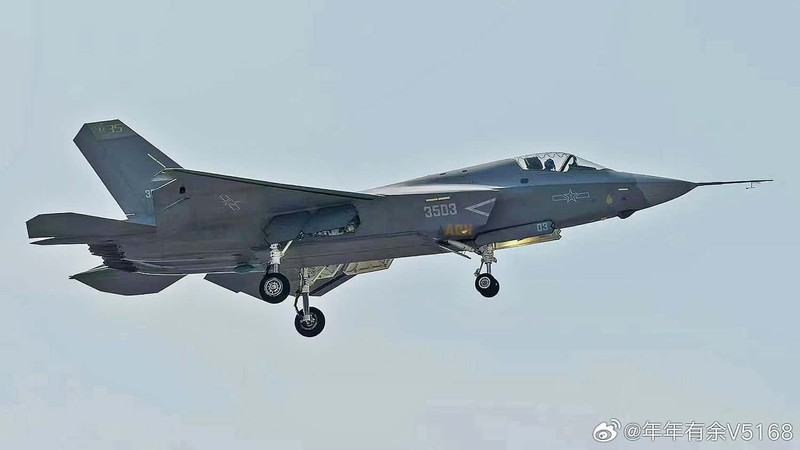 Sieu tiem kich Su-57, J-15, J-35 sap “khuay dao” Trung Quoc-Hinh-7