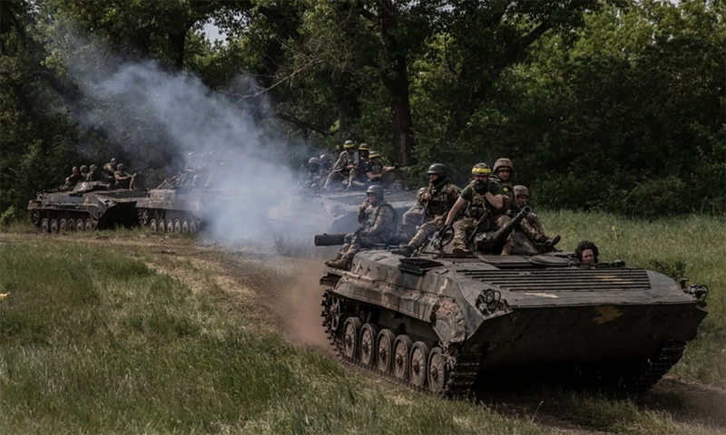 Nga tang toc danh chiem Kurakhove, lu doan tinh nhue Ukraine bi “xoa so”-Hinh-10