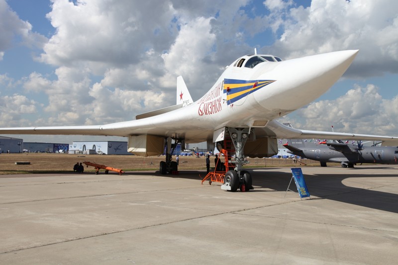 An Do co mua “Thien nga trang” Tu-160M cua Nga?-Hinh-4