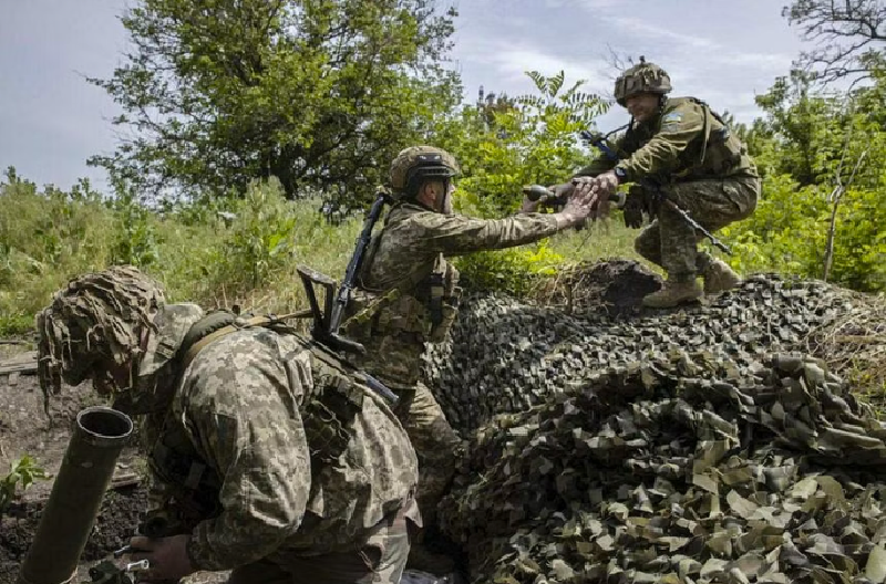 War Zone: Kiev “nham mat lam ngo” truoc nguy co mat Zaporizhzhia-Hinh-4