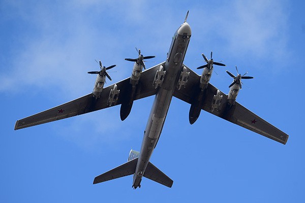 “Gau Nga” Tu-95MSM hoi sinh suc manh huy diet tu chien truong Ukraine-Hinh-3