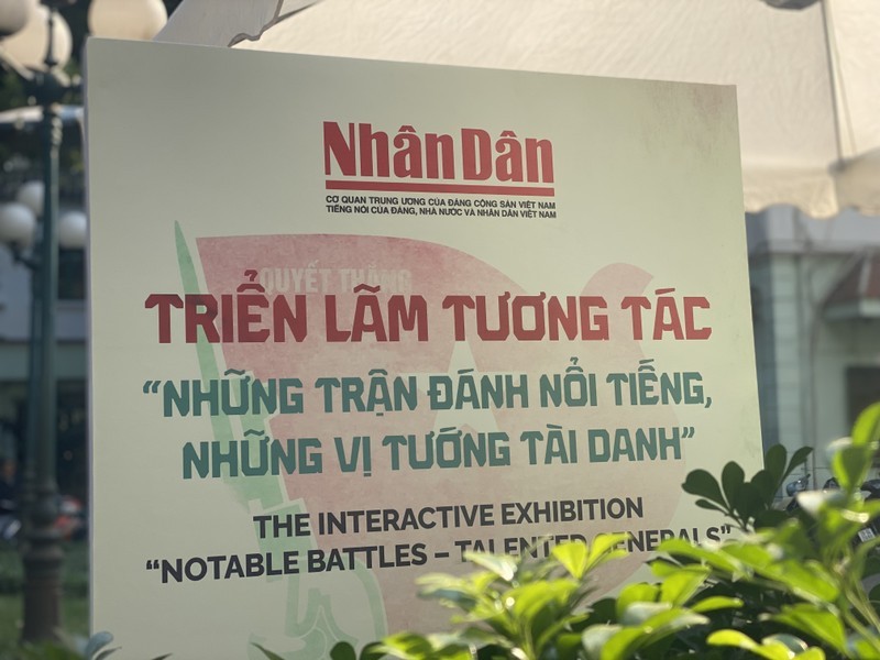 Khai mac trien lam “Nhung tran danh noi tieng, nhung vi tuong tai danh“-Hinh-12