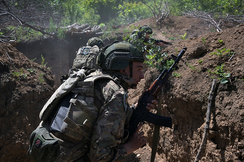 Phong tuyen Pokrovsk gan that thu, tran chien Donbass da den hoi ket