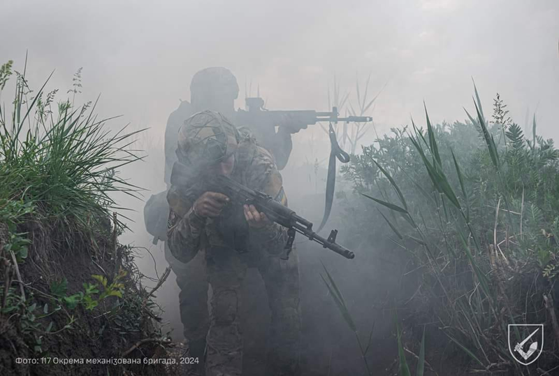 Quan tiep vien Ukraine co toi, phong tuyen Pokrovsk van se sup do-Hinh-10