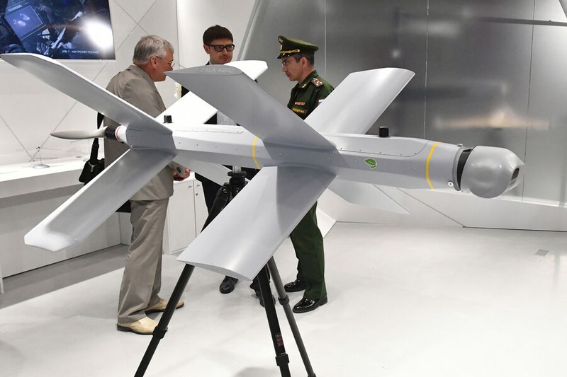 Dan UAV huy diet cua Nga: Con ac mong o chien truong Ukraine-Hinh-2