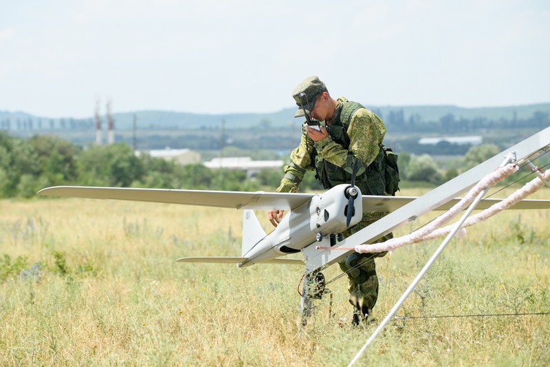 Dan UAV huy diet cua Nga: Con ac mong o chien truong Ukraine-Hinh-4