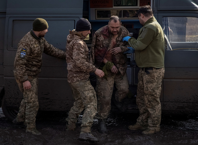 Charsiv Yar gặp nguy, quân Ukraine dùng chiến thuật “độc” để bỏ chạy - Hình 7 Charsiv Yar gap nguy, quan Ukraine dung chien thuat “doc” de bo chay-Hinh-7