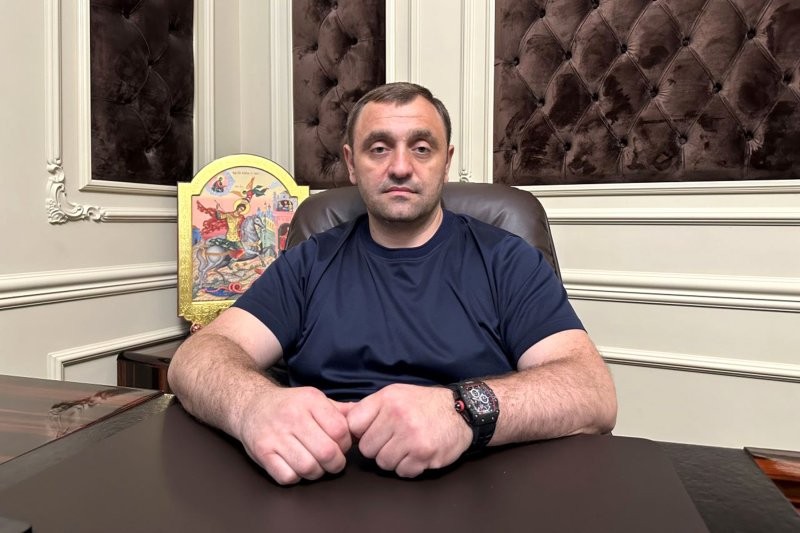 Armen Sarkisyan bi am sat tai Moscow: Don tra thu tu Ukraine?-Hinh-6