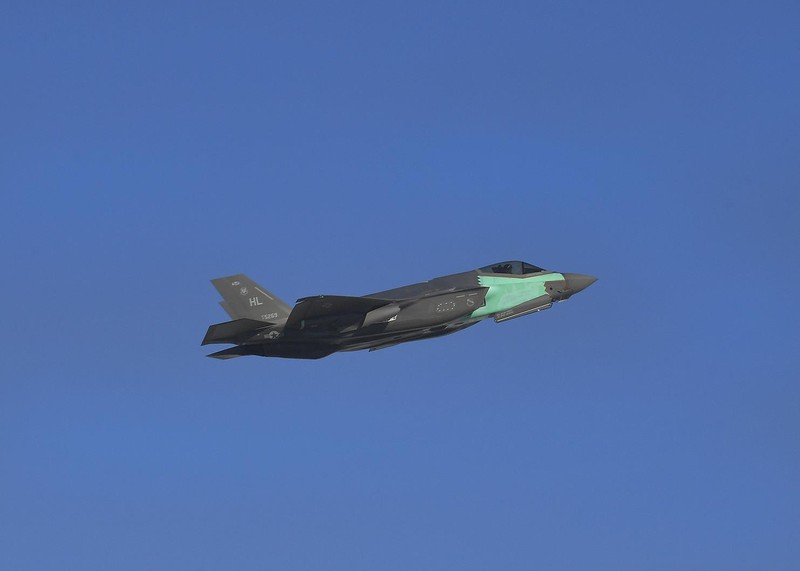 My tao “Quai vat bau troi” tu hai xac tiem kich F-35 hong-Hinh-6