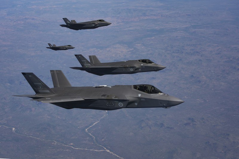 F-35: Tiem kich tang hinh hay ho den ngan sach cua My?-Hinh-11