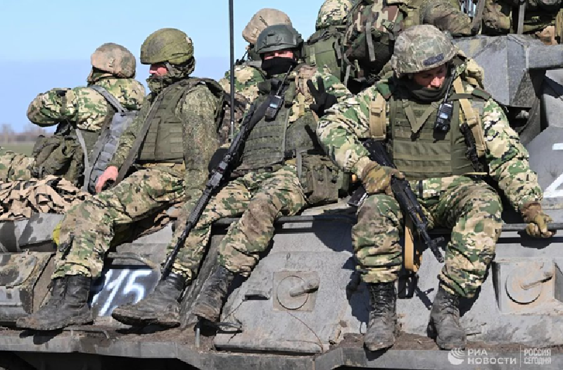 Quân Nga hợp lực vượt sông tiến đánh Kupyansk, Ukraine lâm vào thế nguy - Hình 4 Quan Nga hop luc vuot song tien danh Kupyansk, Ukraine lam vao the nguy-Hinh-4