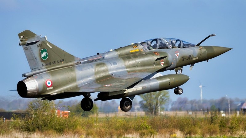 Ukraine nhan lo Mirage 2000 dau tien tu Phap-Hinh-6