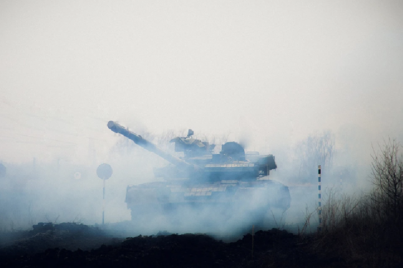 Bat chap ton that o Kursk, Ukraine van tan cong nhu “vu bao”-Hinh-2