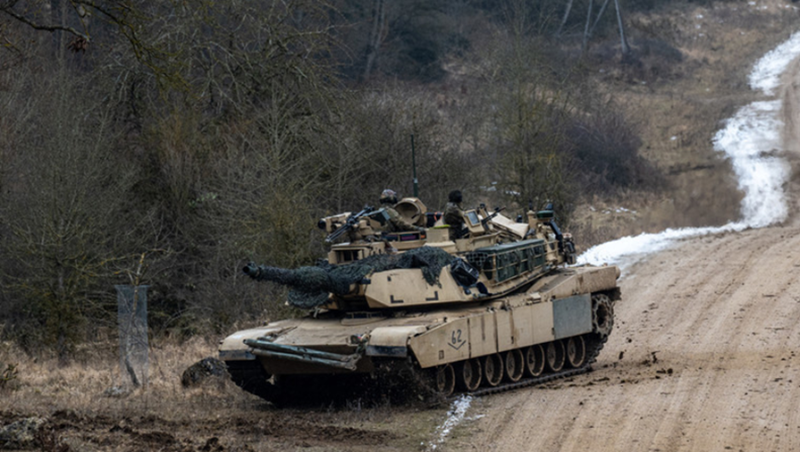 Bi danh toi ta o Ukraine, M1 Abrams khong con la xe tang manh nhat-Hinh-4