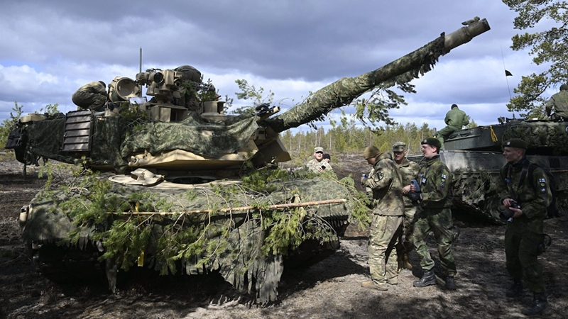 Bi danh toi ta o Ukraine, M1 Abrams khong con la xe tang manh nhat-Hinh-6