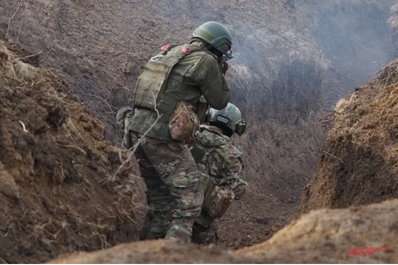 Sumy nguy ngap, Ukraine “tung chieu doc” chan dung quan Nga-Hinh-11