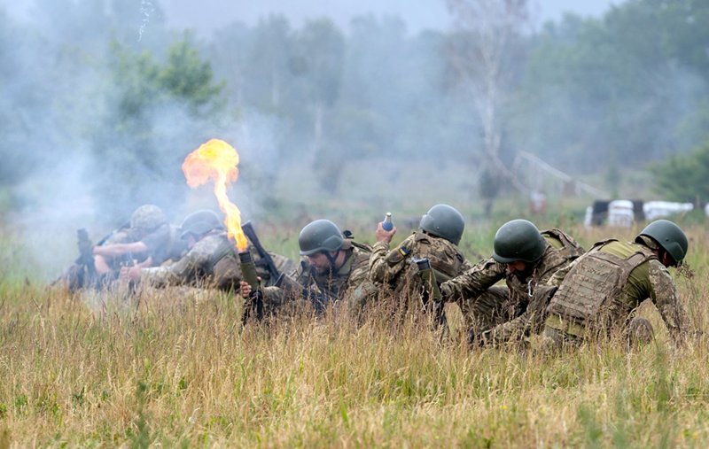 Chi vien den cuu Sumy, Ukraine day Pokrovsk vao the nguy-Hinh-15