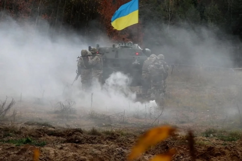 Toretsk ben bo sup do, quan Ukraine buong xuoi truoc phong tuyen chap va-Hinh-8
