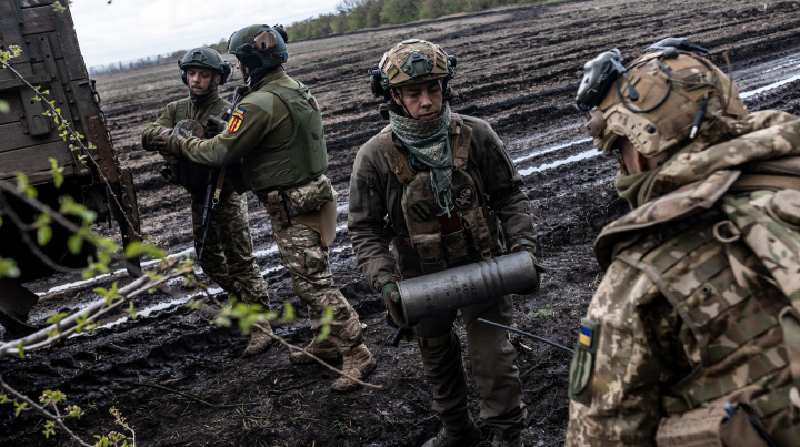 Nga tan cong moi mat tran, linh Ukraine dung truoc nhiem vu “tu sat“-Hinh-14