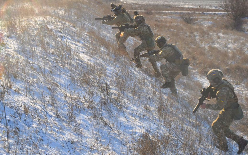 UAV Nga tha bom nhiet ap, quan tiep vien Kursk thiet hai nang ne-Hinh-9