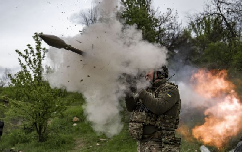 Nga tan cong chop nhoang vao Kursk, quan Ukraine bi bao vay trong dem-Hinh-13