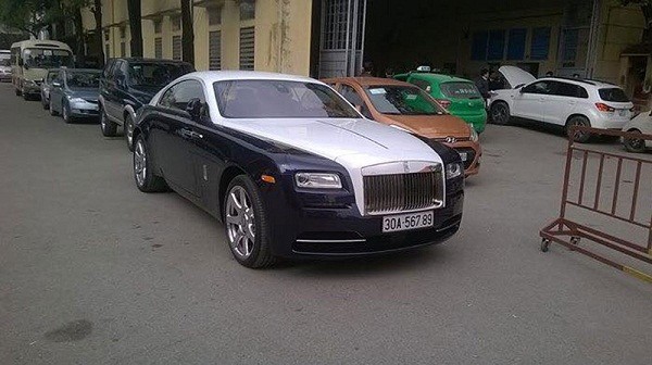 Rolls-Royce Wraith moi ve Viet Nam da “ruoc” bien so sieu khung