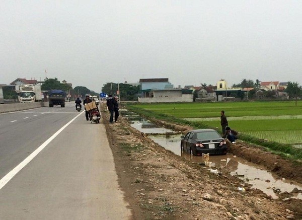 Oto lien tuc “tam bun” trong nhung ngay sat Tet-Hinh-4