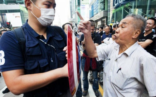 Lanh dao cuoc bieu tinh Hong Kong mat dan quyen kiem soat?