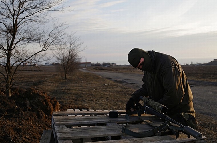 Mot ngay voi linh Ukraine o chien tuyen Shirokino, gan Mariupol-Hinh-5