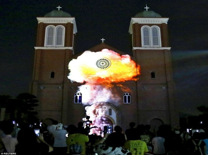 Le tuong niem 74.000 nan nhan bom nguyen tu o Nagasaki-Hinh-4