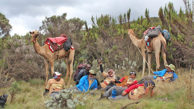 Hanh trinh chinh phuc nui Kilimanjaro bang lac da-Hinh-5
