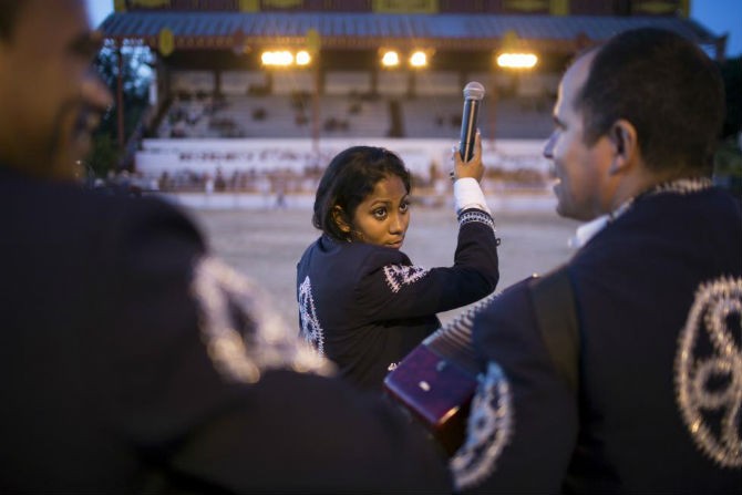 Gioi tre Cuba qua ong kinh phong vien Reuters-Hinh-15