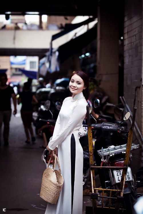 Theo chan ao dai xinh dep dao quanh pho phuong Ha Noi-Hinh-4