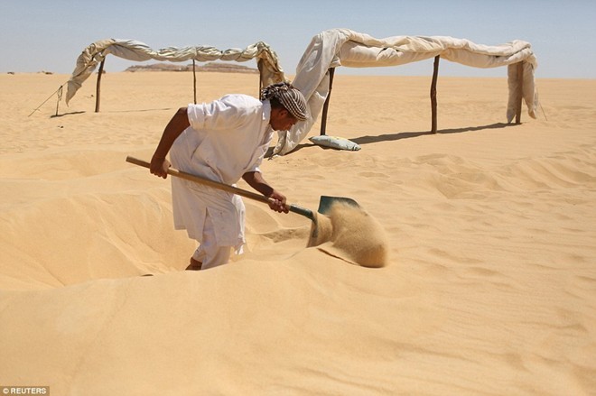 Dan Ai Cap vui than giua sa mac Sahara de chua benh-Hinh-4