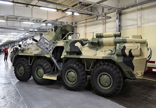 Tiet lo suc manh khung khiep cua xe boc thep BTR-82A Nga