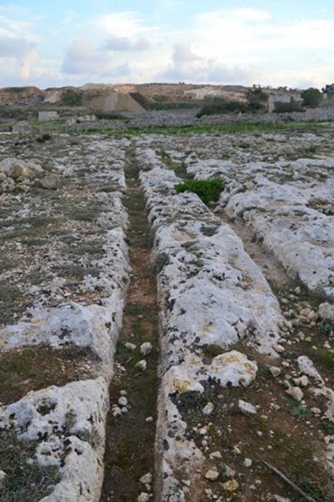 Bi an kho giai ve den da khong lo Malta-Hinh-9