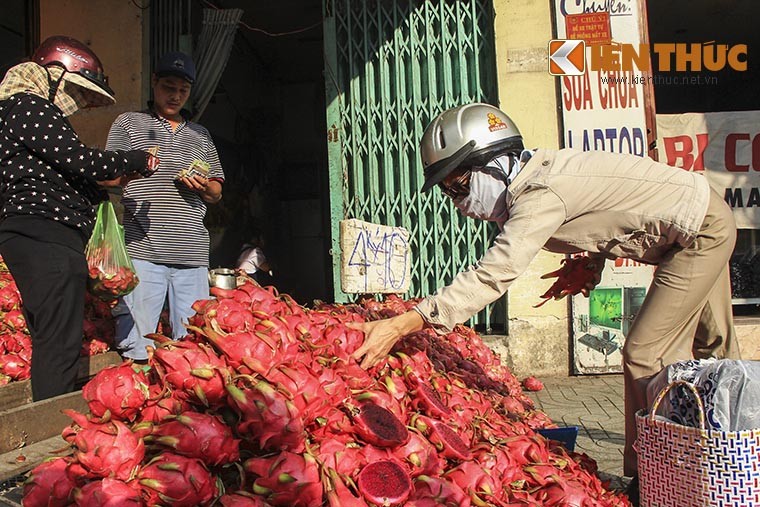 Ao at ban thao thanh long gia re giat minh 2.000 dong/kg-Hinh-12