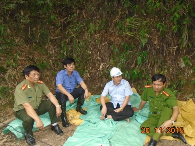 Sap lo than o Hoa Binh: 2 nguoi mac ket con kha nang song sot