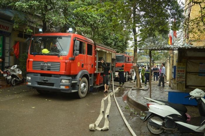 Ha Noi: “Ba hoa” vieng tham vi gia chu quen tat quat-Hinh-2