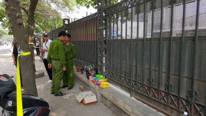 Ta hoa vi thai nhi bo trong tui bong canh ben xe My Dinh-Hinh-2