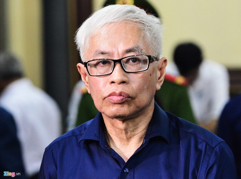 Tran Phuong Binh: “Kiep sau xin lam trau ngua de chuoc loi“