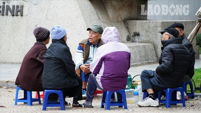 Nguoi Ha Noi co ro dot lua suoi am tren he pho trong gia ret ki luc-Hinh-17