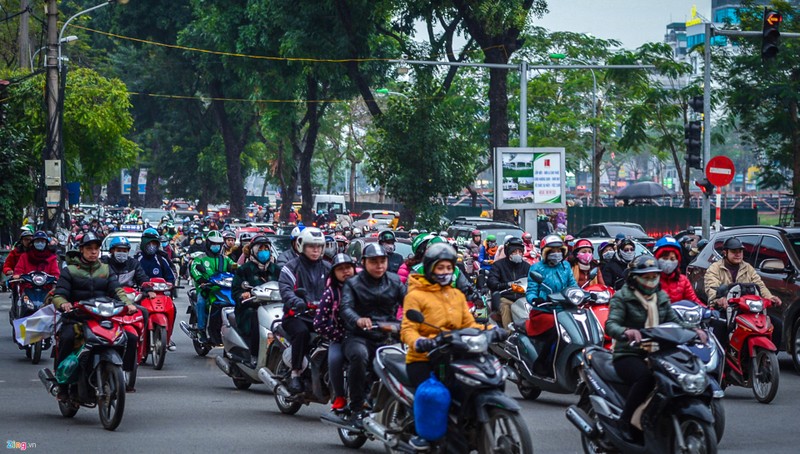 Trang dem rao duong, xen dai phan cach de chong un tac o Ha Noi-Hinh-12