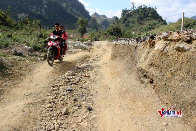 Canh kho tin o cung duong 80 ty dan vao 'sao huyet ma tuy' Ta De-Hinh-8