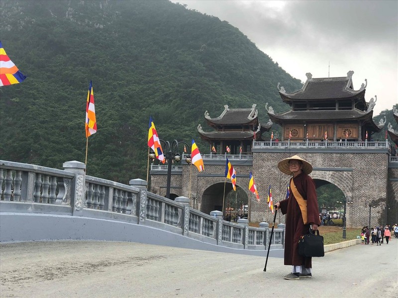 Vi su gan tram tuoi lang le chong gay mang tam tu ve Tam Chuc du Vesak-Hinh-3