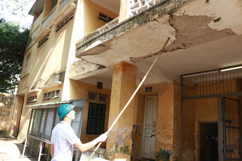 Noi hoc sinh vua hoc vua lo truong sap o Ha Noi-Hinh-12