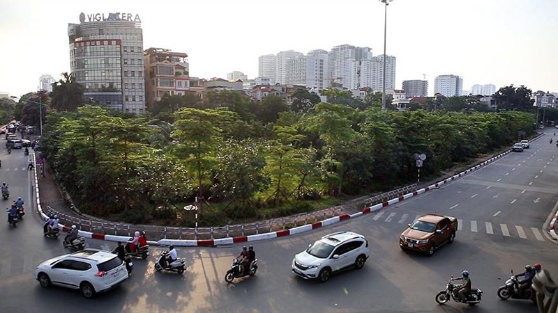 Thien duong rop mat giua ngay nang nong 40 do o Ha Noi-Hinh-5