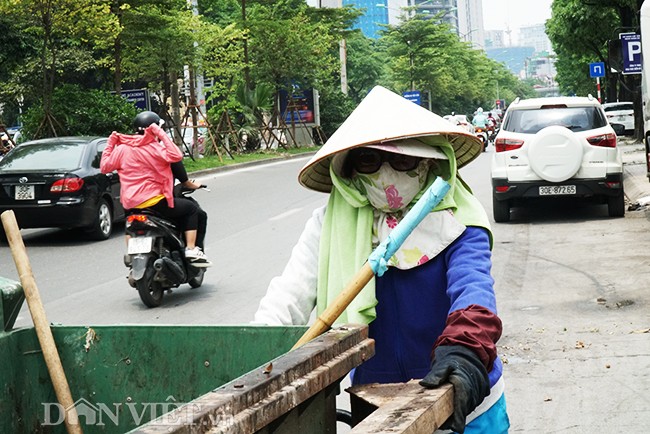 Anh: Cach nguoi dan Ha Noi vat va vuot qua cai nang 40 do C-Hinh-12